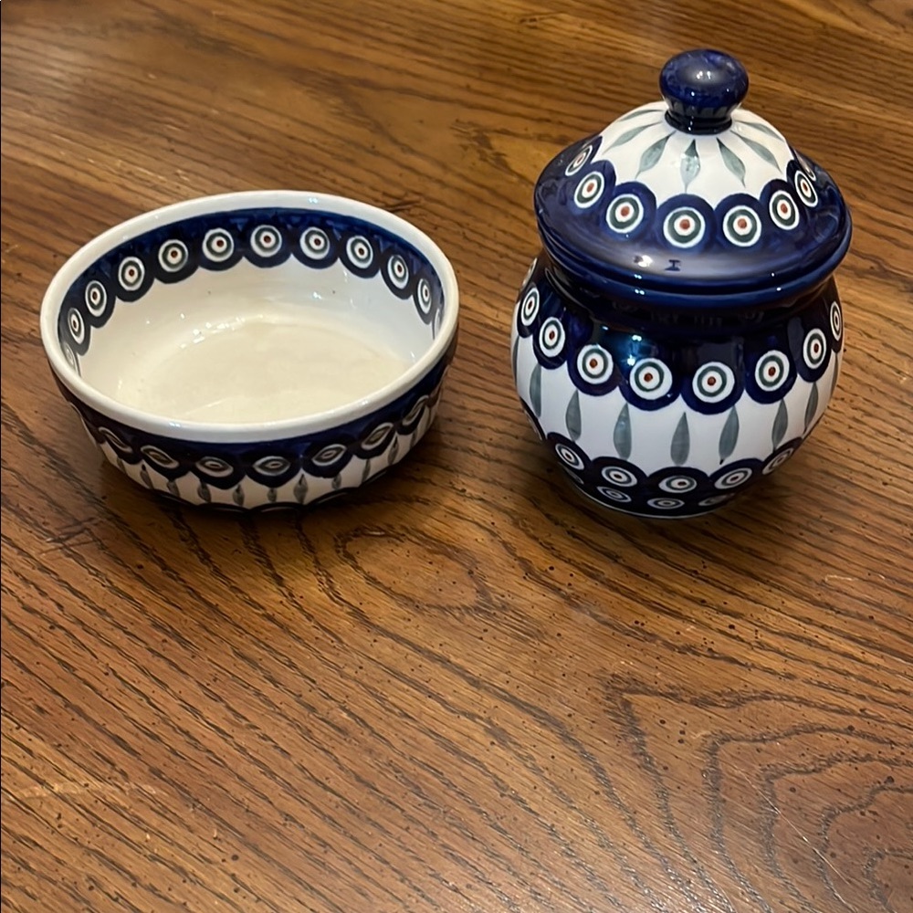 Blue and‎ White Ceramic Bowl and Jar Set